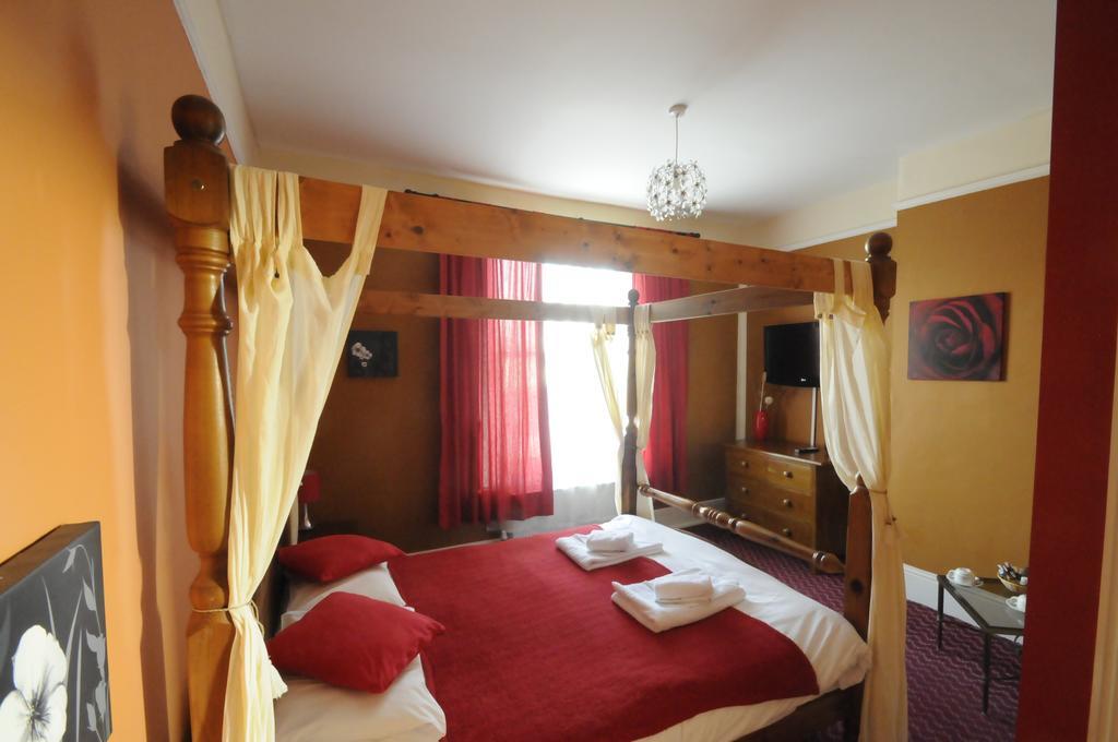 Royal Oak Hotel Хоукхърст Екстериор снимка