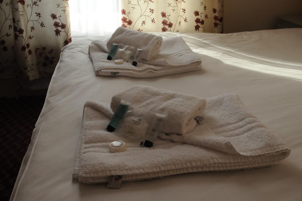 Royal Oak Hotel Хоукхърст Екстериор снимка