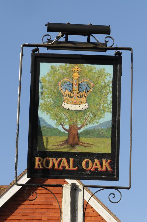 Royal Oak Hotel Хоукхърст Екстериор снимка